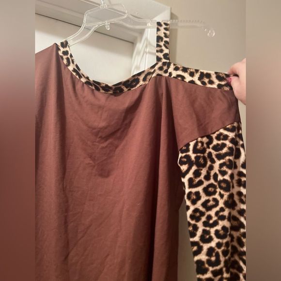 Brown and leopard top - Picture 4 of 5